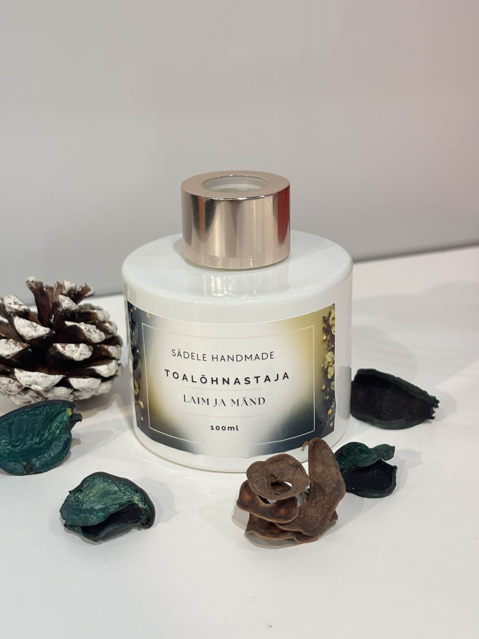 UUS! Toalõhnastaja "Laim ja mänd"